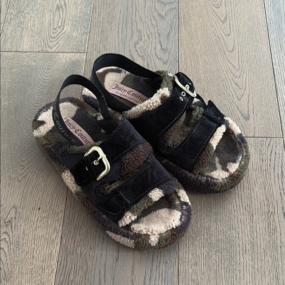 Juicy Couture Camo Sandals - Black and Green